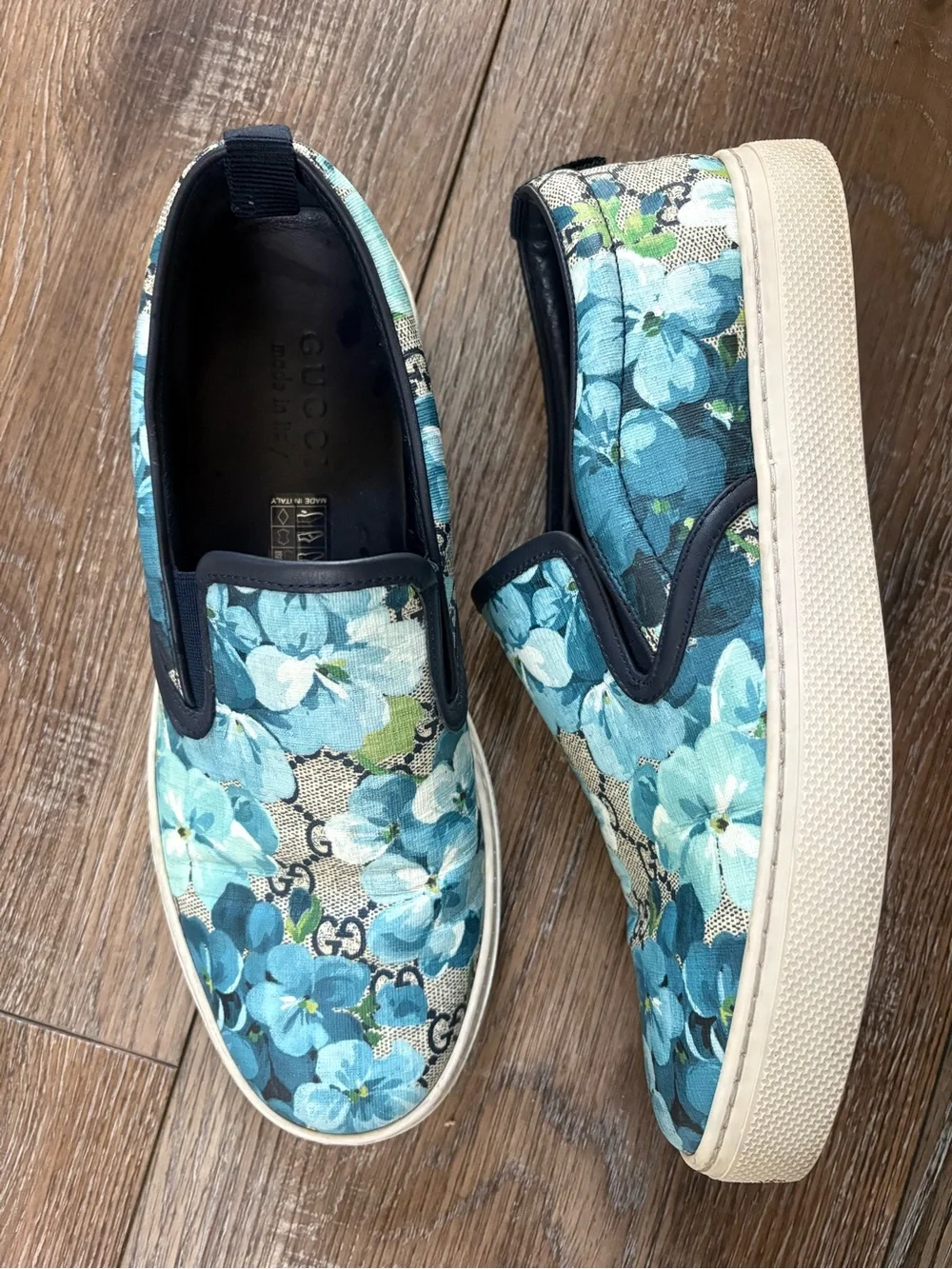 Gucci Floral Canvas Slip-On Sneaker floral Turquoise Navy men’s size 7/women 8.5